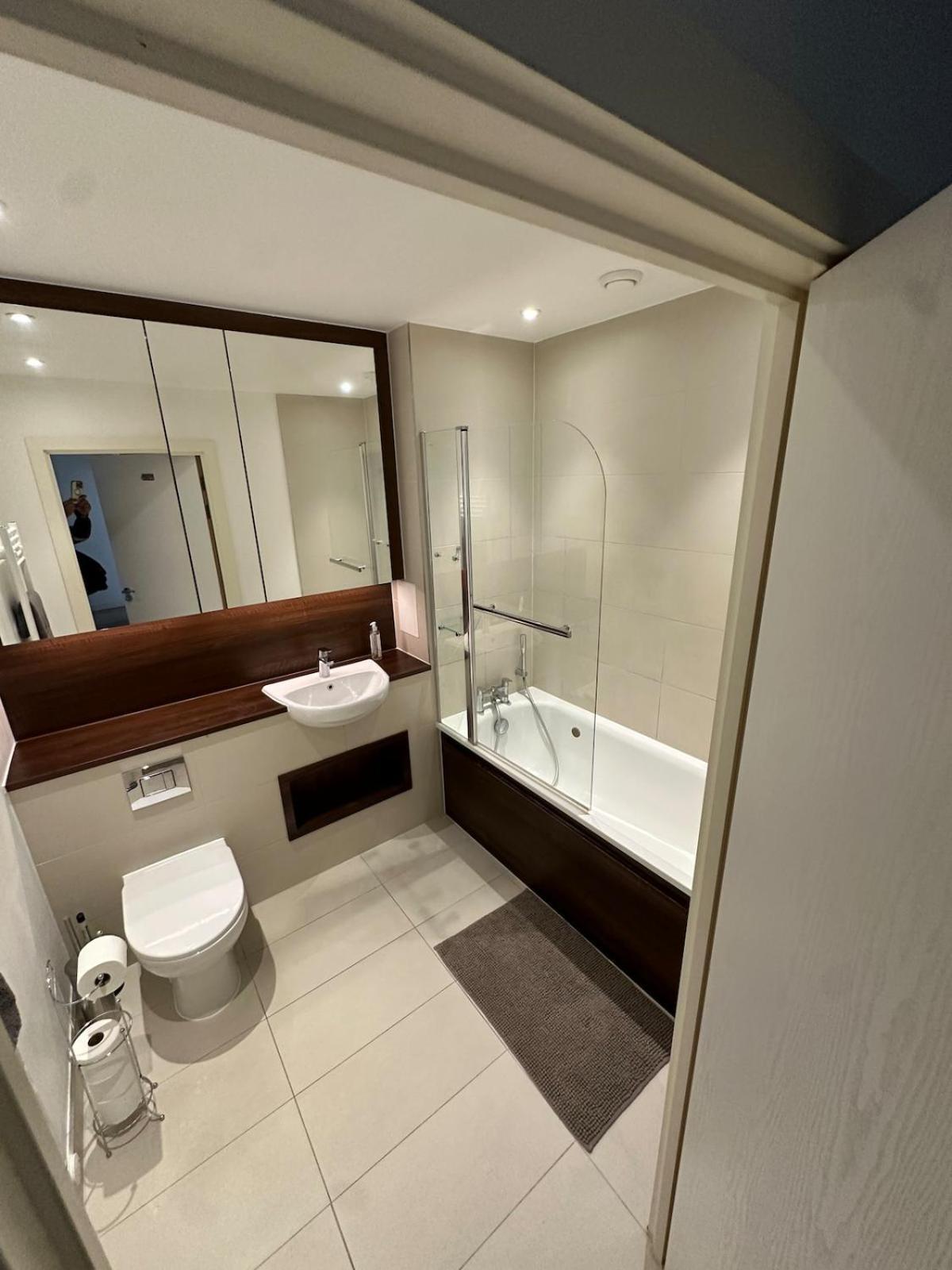 Apartment Wembley Stadium 2 Bedroom - 1 Minute Walk